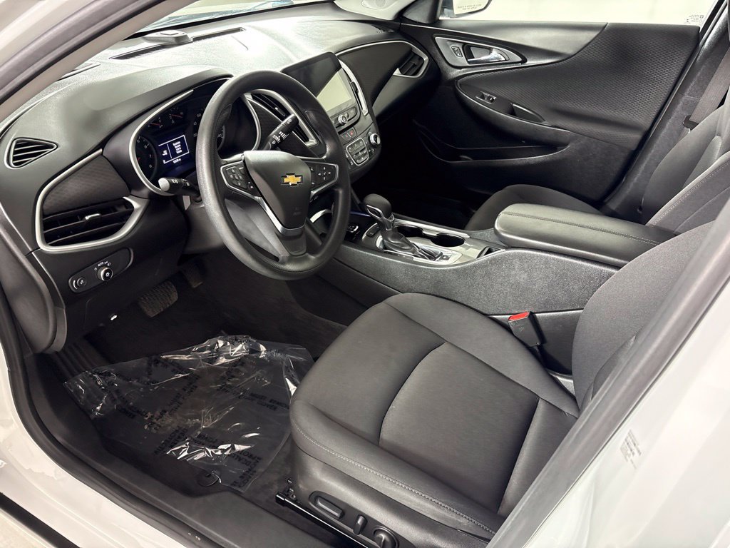 Used 2024 Chevrolet Malibu LT FWD image 21
