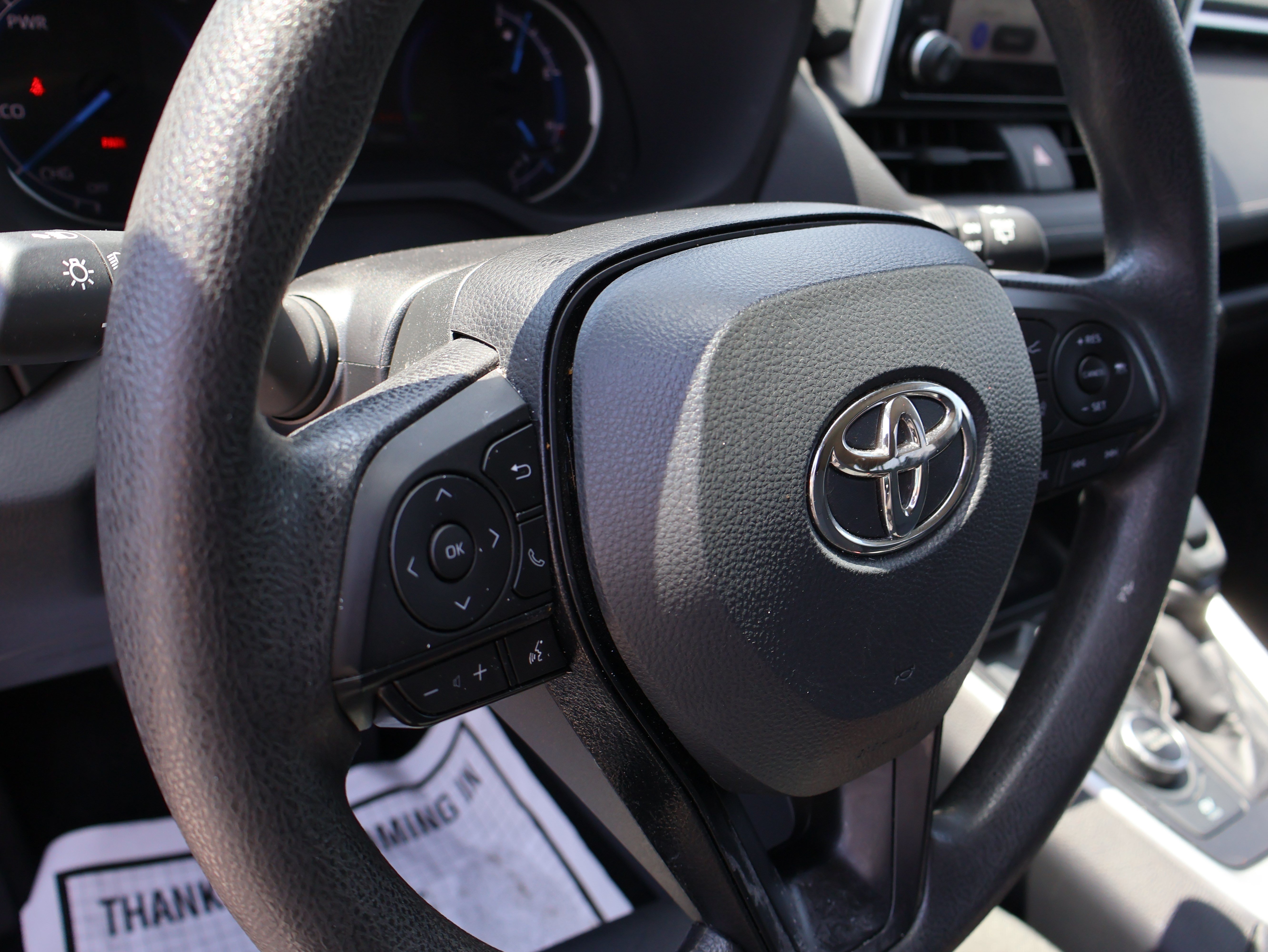 Used 2025 Toyota RAV4 XLE AWD/4WD image 24