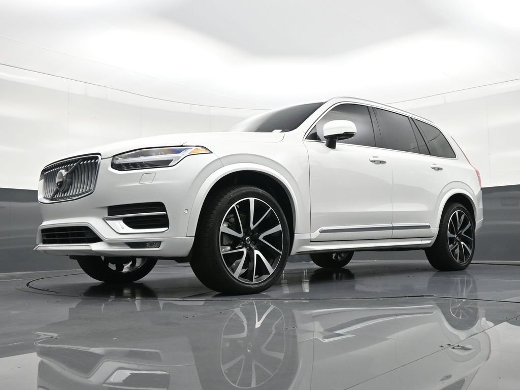 Certified 2024 Volvo XC90 B5 Plus image 28