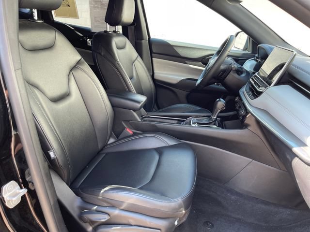 Used 2025 Jeep Compass Limited AWD/4WD image 30