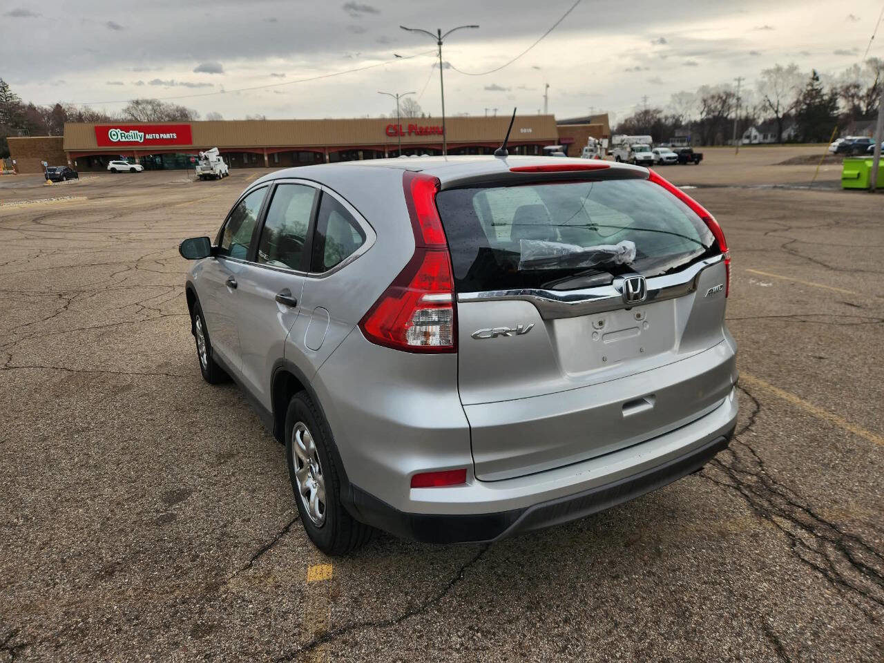 Used 2015 Honda CR-V LX image 6