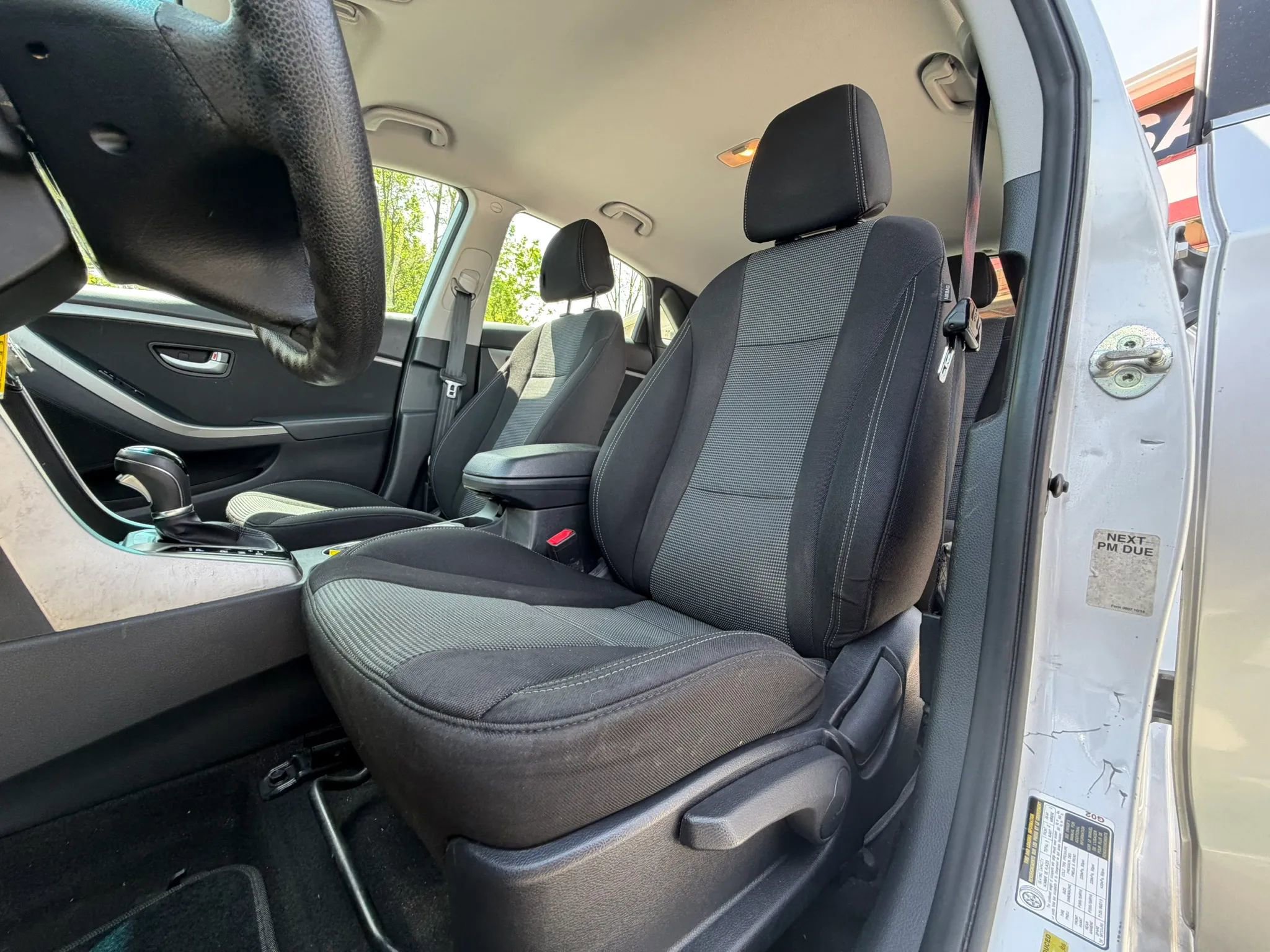 Used 2017 Hyundai Elantra GT image 23