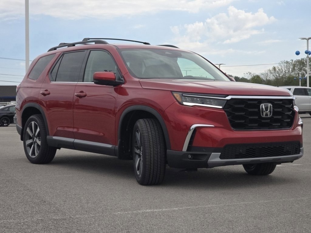 New 2025 Honda Pilot Touring image 18