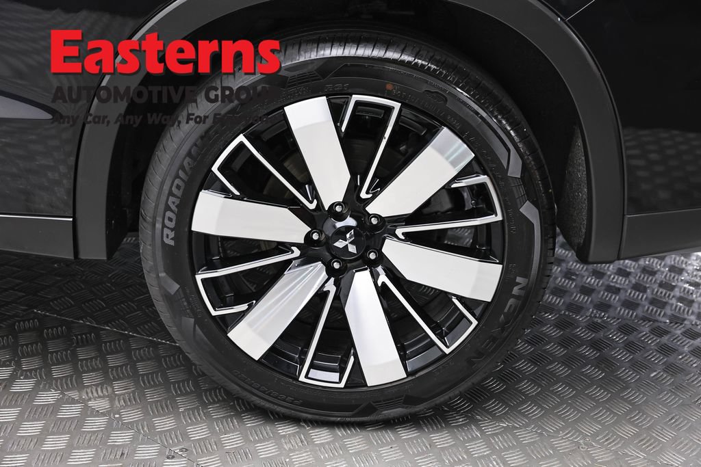 Used 2025 Mitsubishi Outlander SE AWD/4WD image 8