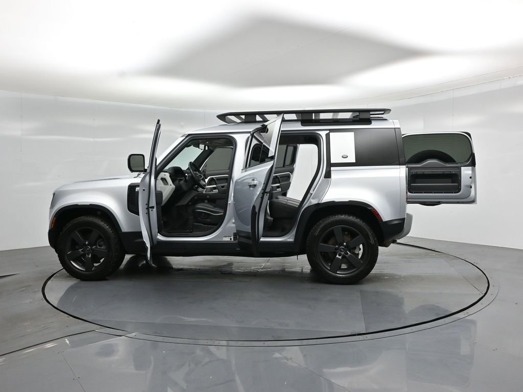Used 2024 Land Rover Defender 110 S image 35