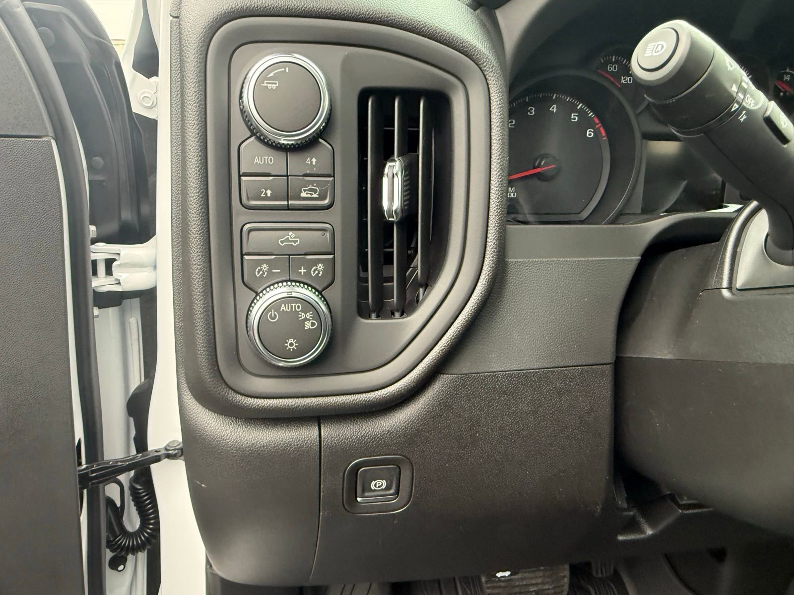 New 2026 GMC Sierra 1500 Pro w/ Trailering Package image 14