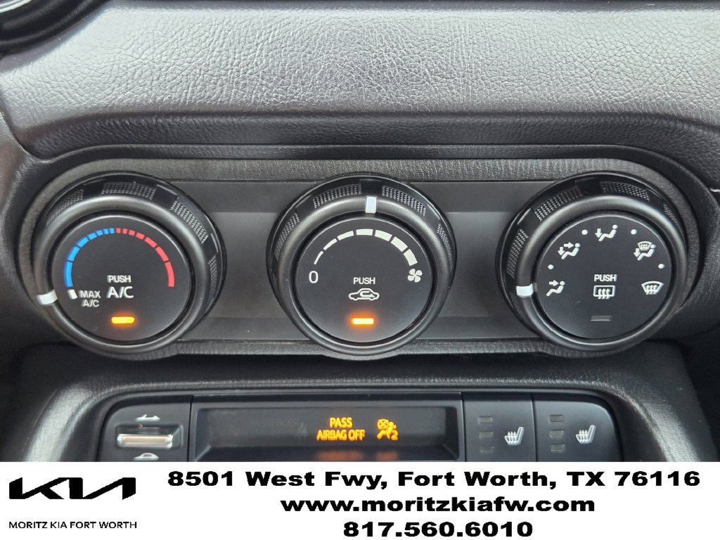 Used 2025 MAZDA MX-5 Miata RF Club RWD image 18