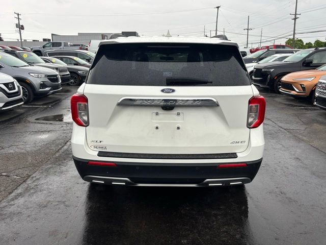 Used 2023 Ford Explorer XLT w/ Equipment Group 202A AWD/4WD image 7