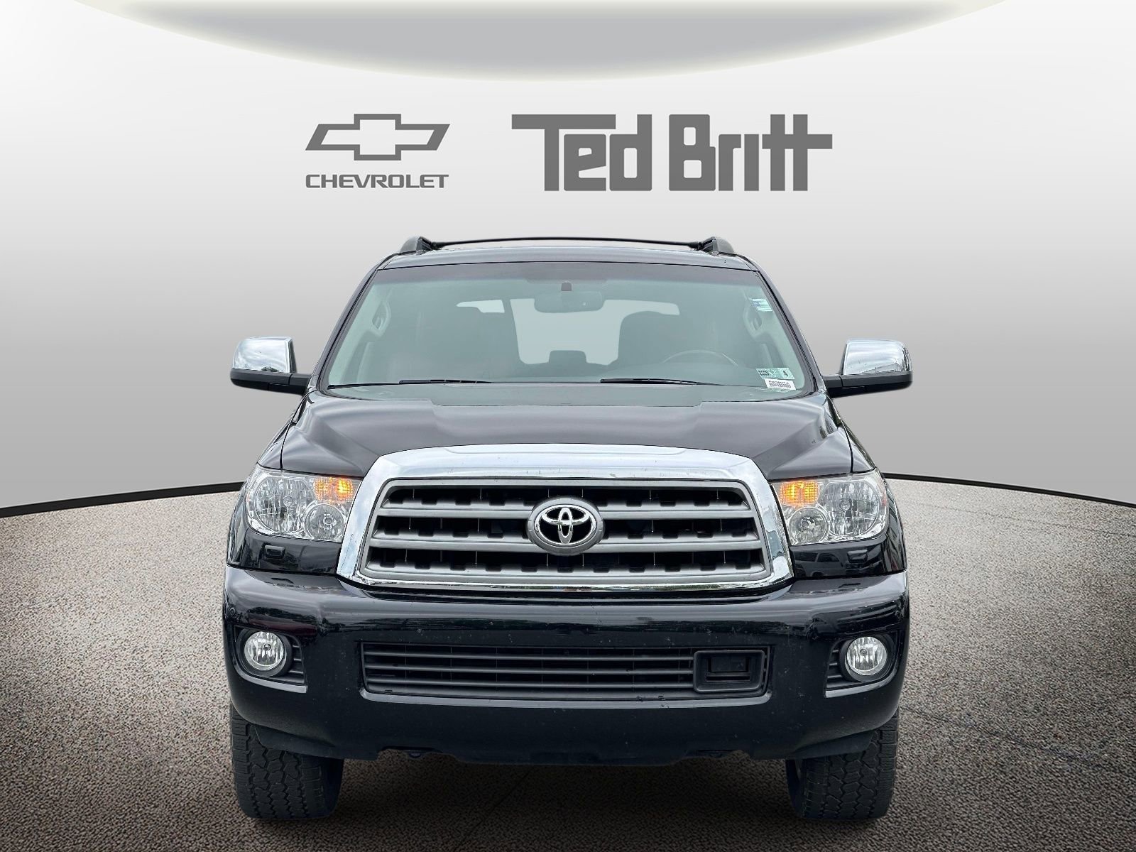 Used 2017 Toyota Sequoia Platinum AWD/4WD image 2