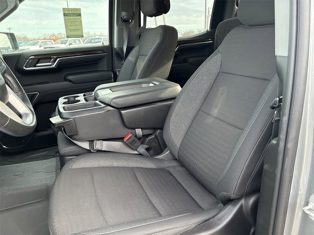 Used 2024 GMC Sierra 1500 SLE image 11