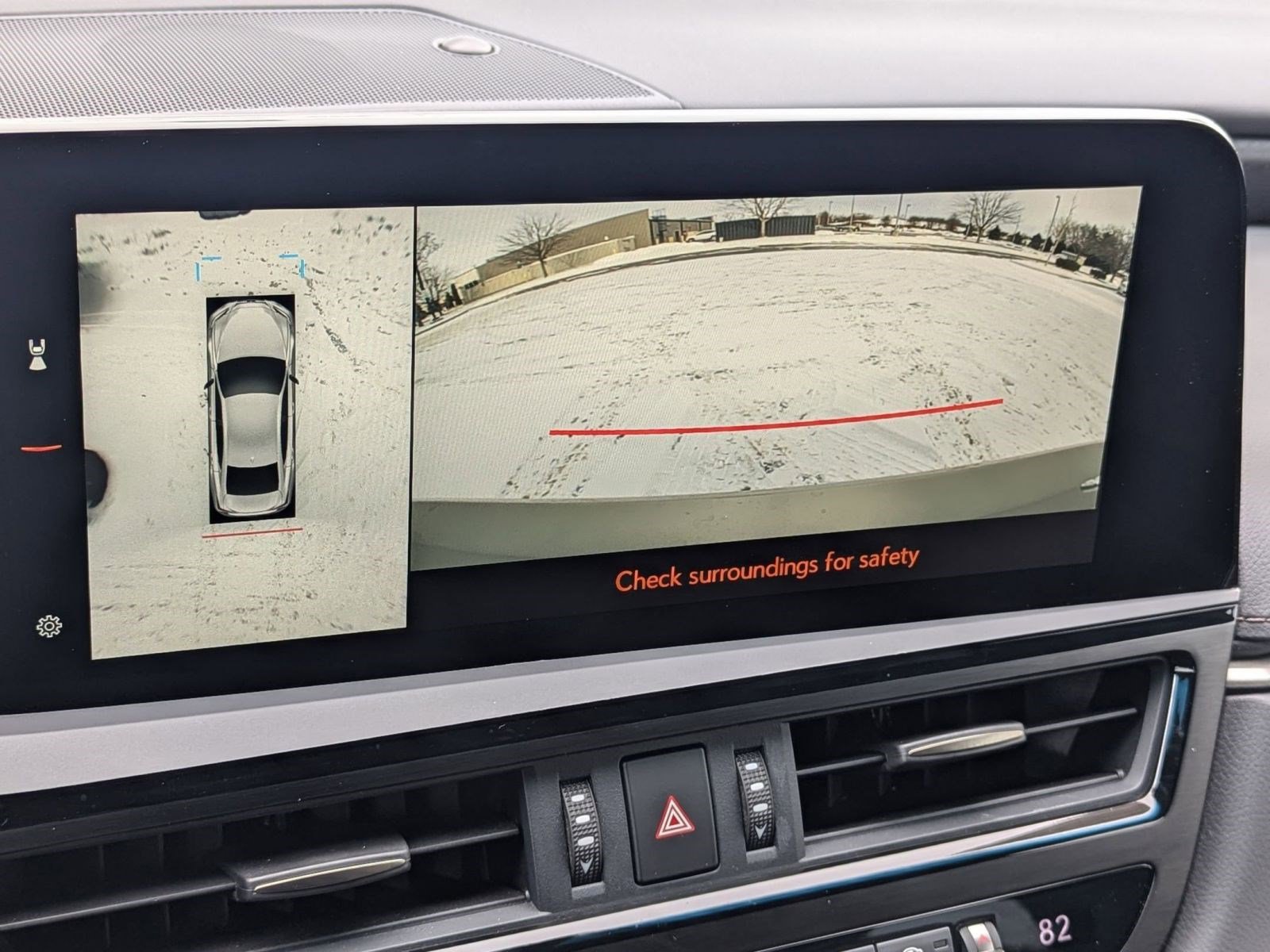 Certified 2025 Lexus ES 300h w/ Luxury Package image 36