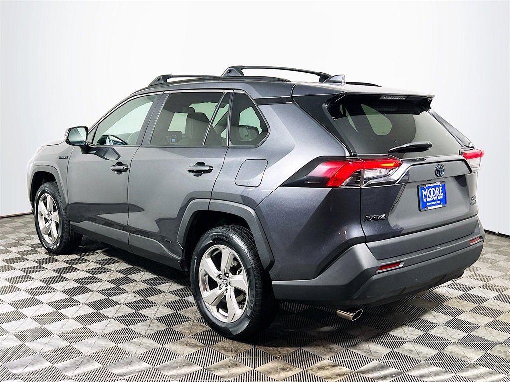 Certified 2021 Toyota RAV4 XLE Premium image 6