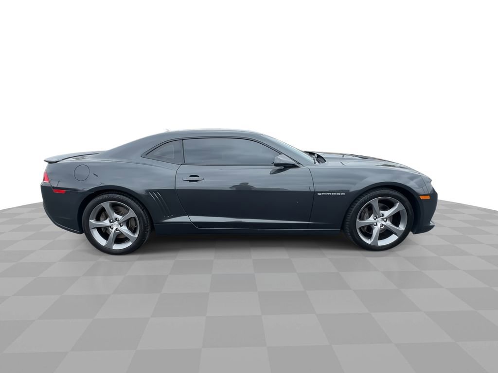 Used 2014 Chevrolet Camaro SS w/ RS Package RWD image 9