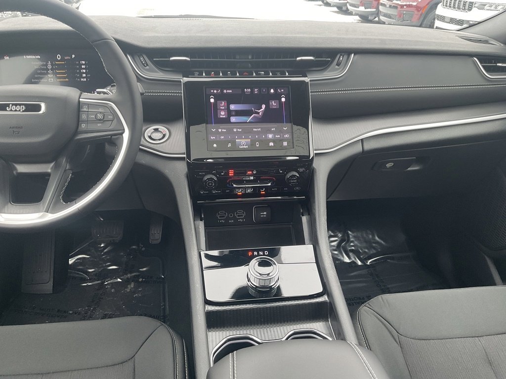 New 2026 Jeep Grand Cherokee 4WD image 12