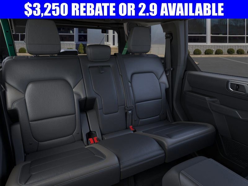 New 2025 Ford Bronco Outer Banks w/ Sasquatch Package image 11