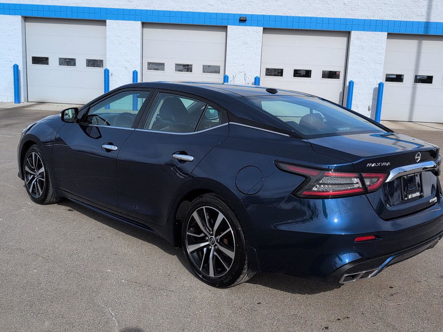 Used 2023 Nissan Maxima SL image 3