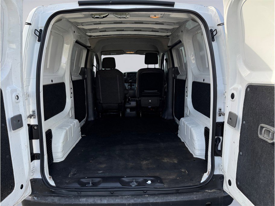 Used 2017 Nissan NV200 S image 21
