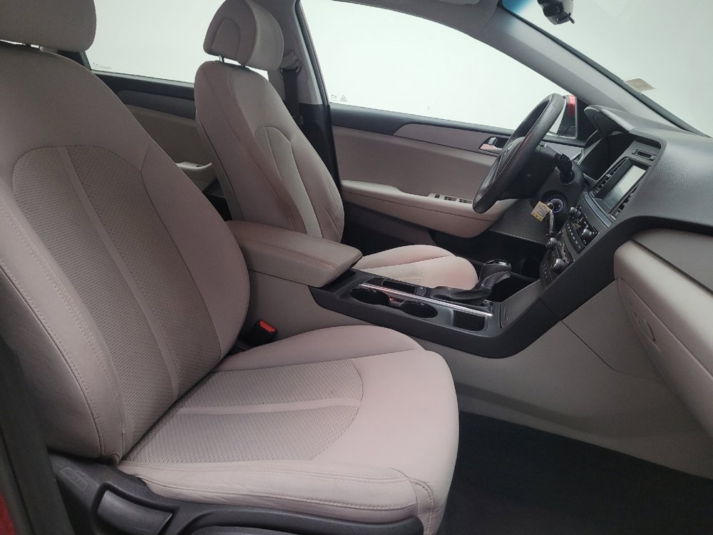 Used 2016 Hyundai Sonata SE image 21