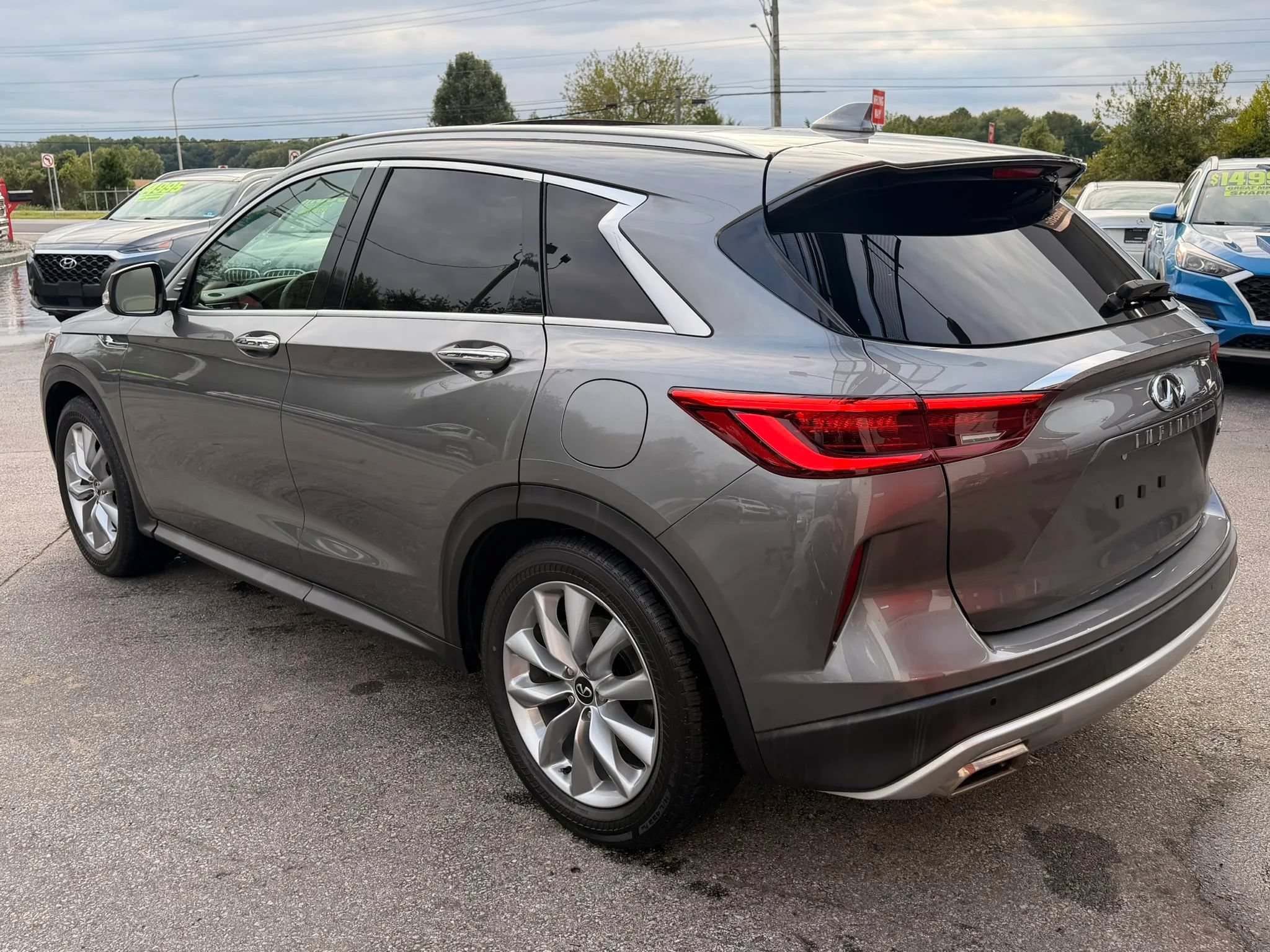 Used 2020 INFINITI QX50 Luxe FWD image 2