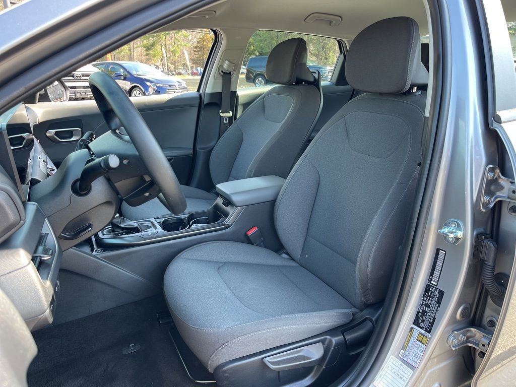 Used 2025 Kia K4 LXS image 18