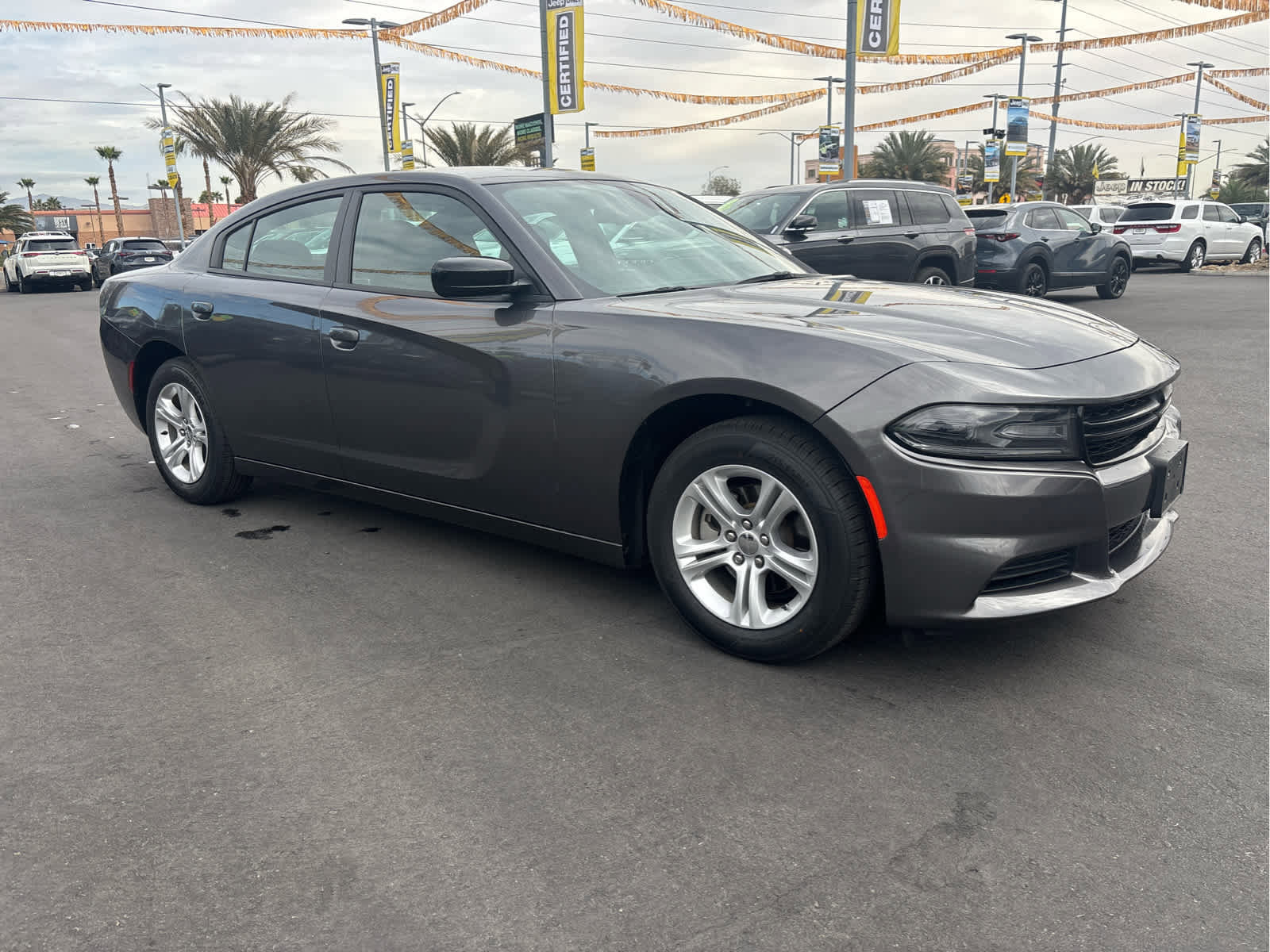 Used 2023 Dodge Charger SXT image 3