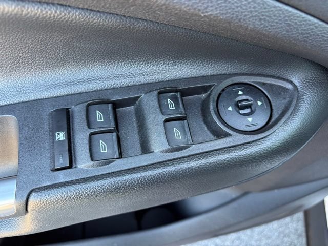 Used 2016 Ford Escape SE w/ Equipment Group 201A FWD image 11