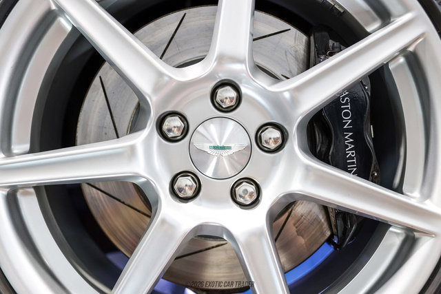 Used 2007 Aston Martin V8 Vantage Roadster RWD image 63