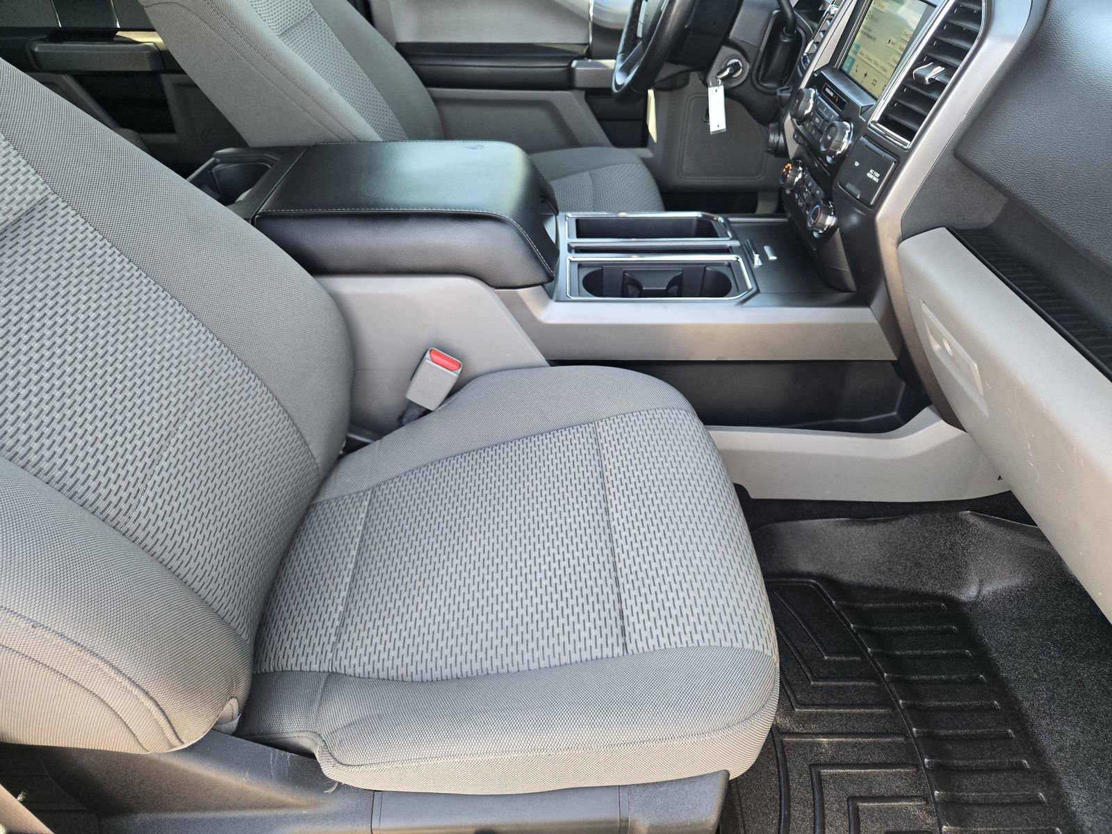 Used 2016 Ford F150 XLT w/ Equipment Group 302A Luxury RWD image 14