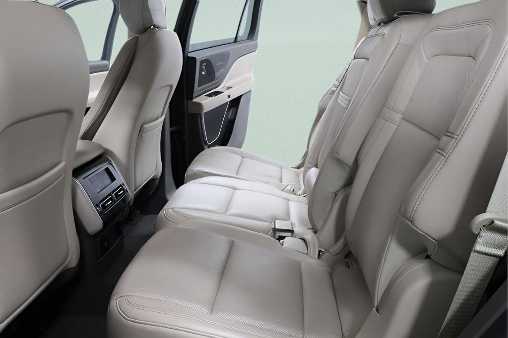 Used 2020 Lincoln Aviator Reserve w/ Elements Package Plus image 26