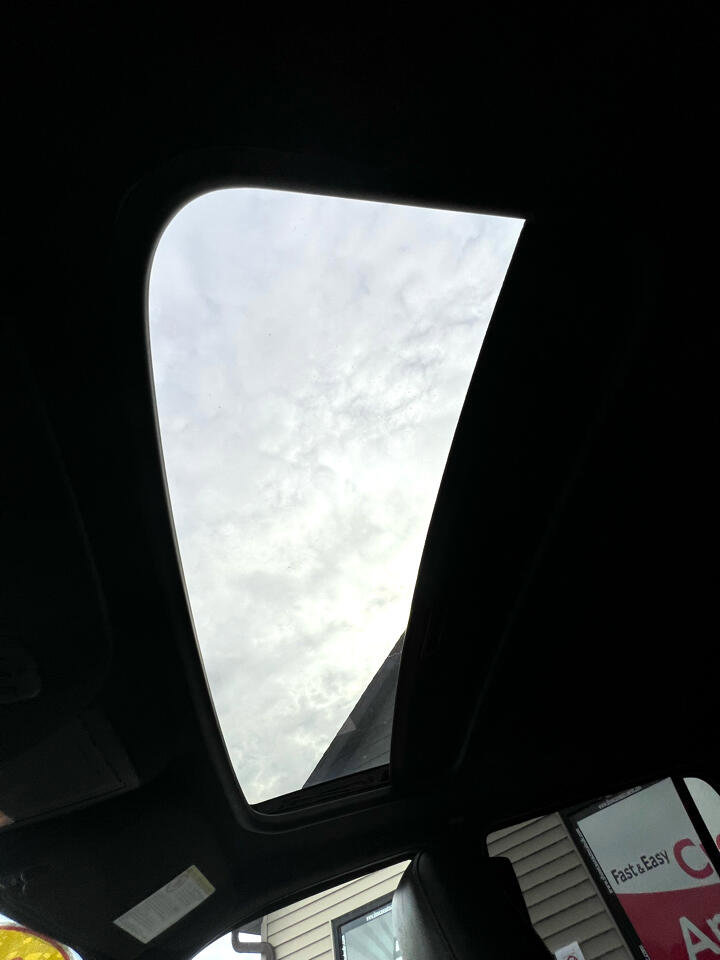 Used 2015 Ford Expedition XLT w/ Equipment Group 201A image 26