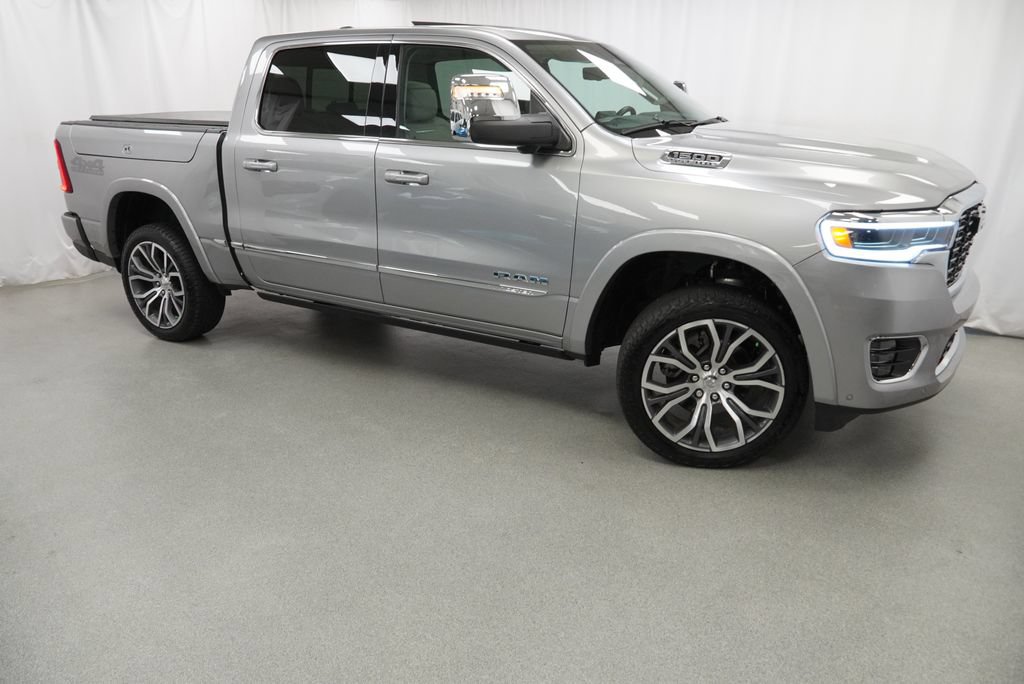 Used 2025 RAM 1500 Tungsten w/ Off Road Group AWD/4WD image 18