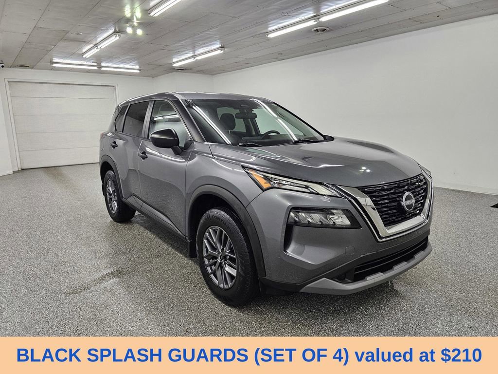 Used 2022 Nissan Rogue S AWD/4WD image 3