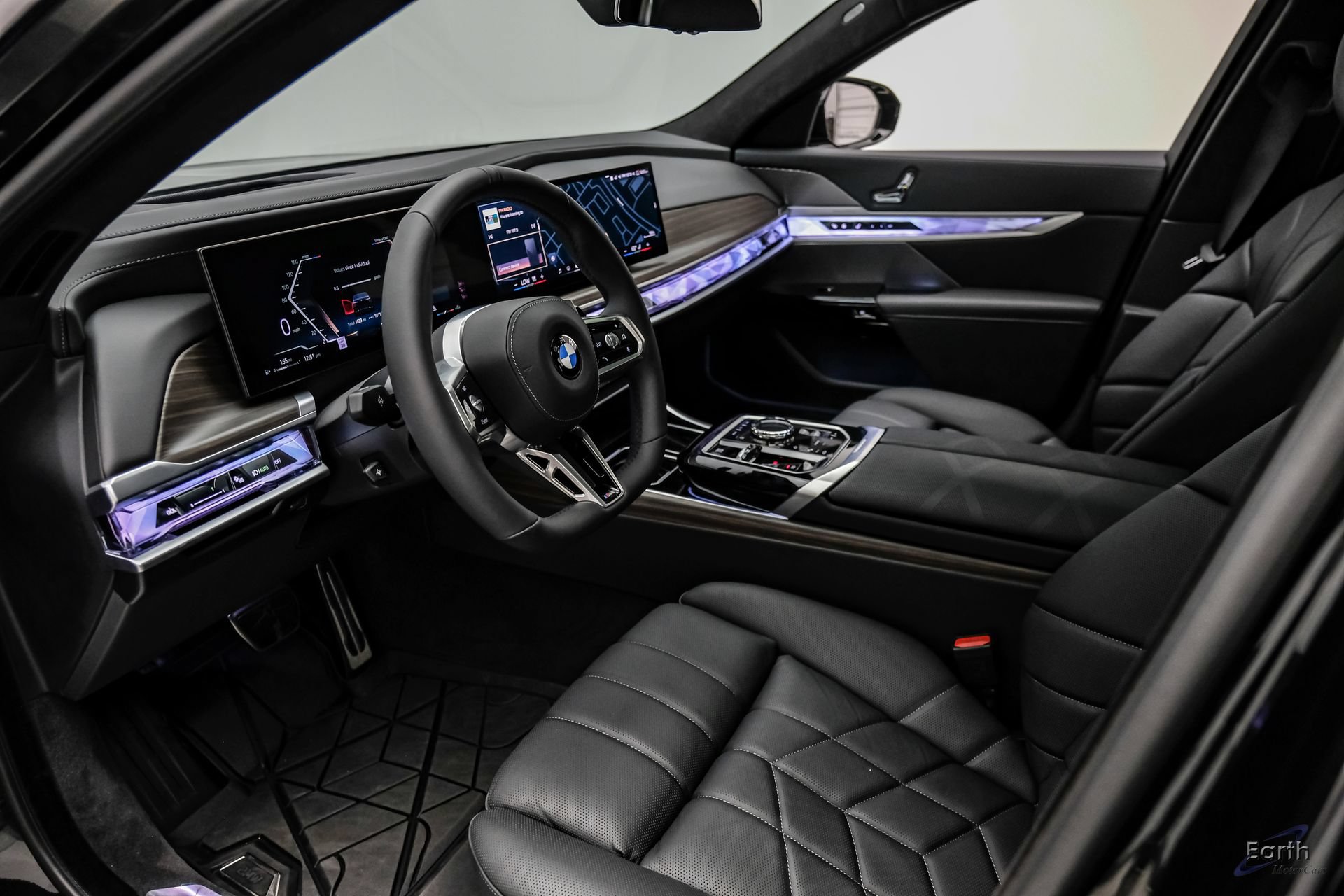 Used 2026 BMW 760i xDrive w/ Executive Package AWD/4WD image 2