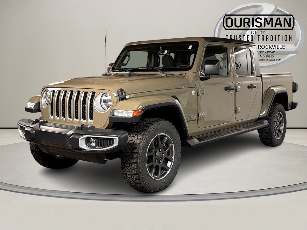 Used 2020 Jeep Gladiator Overland image 2