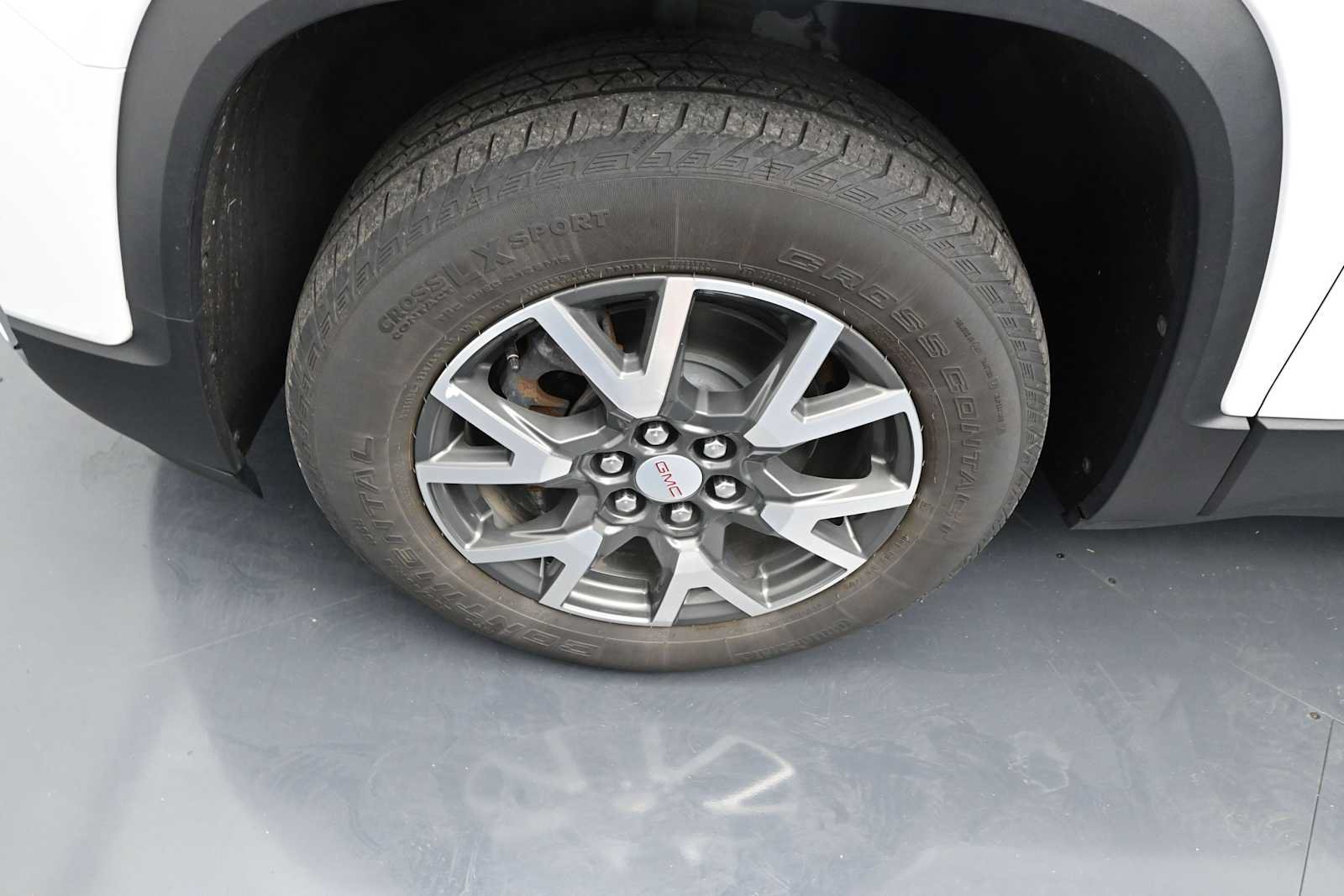 Used 2023 GMC Acadia SLE w/ Driver Convenience Package AWD/4WD image 23