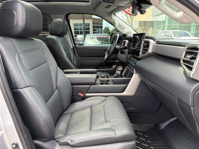 Used 2024 Toyota Tundra Limited AWD/4WD image 30