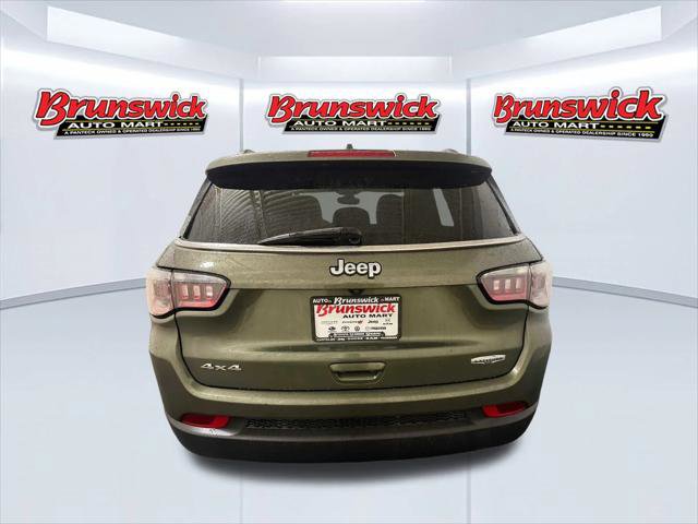 Certified 2021 Jeep Compass Latitude image 16