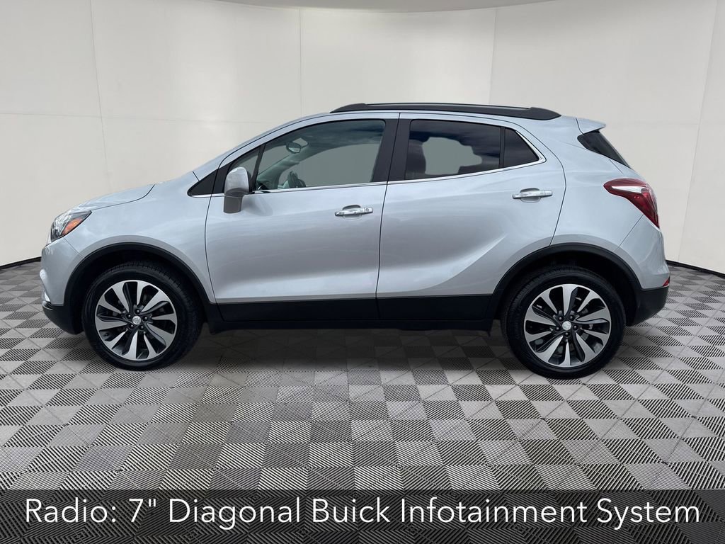 Used 2022 Buick Encore Preferred AWD/4WD image 2