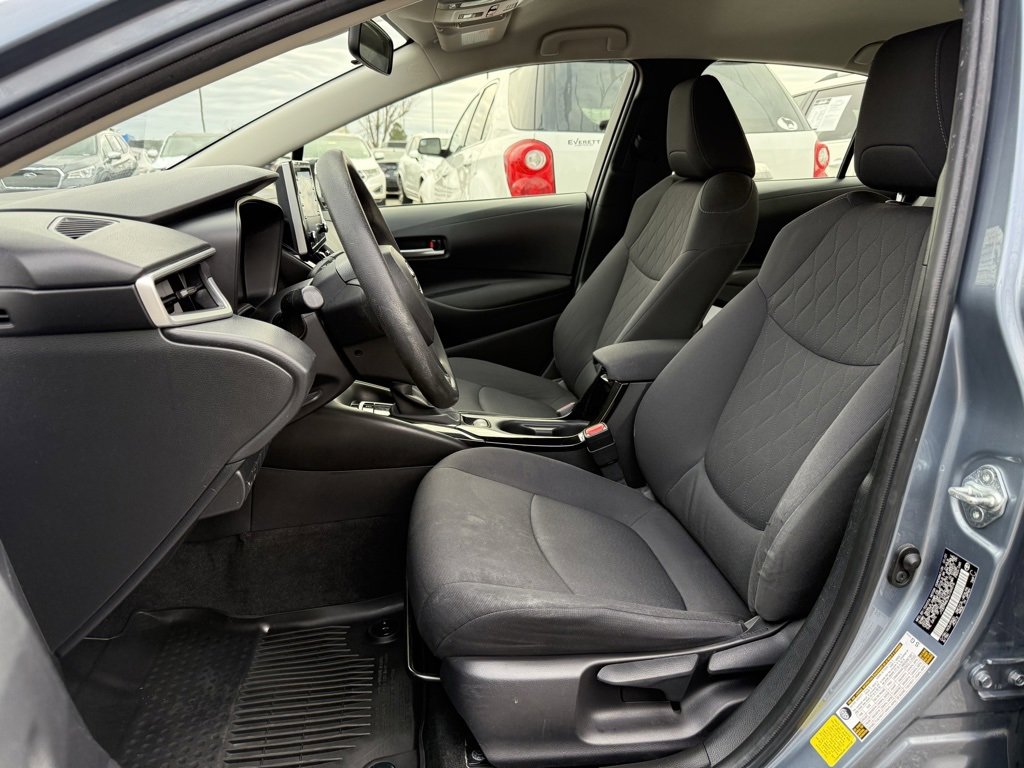 Used 2021 Toyota Corolla LE image 26