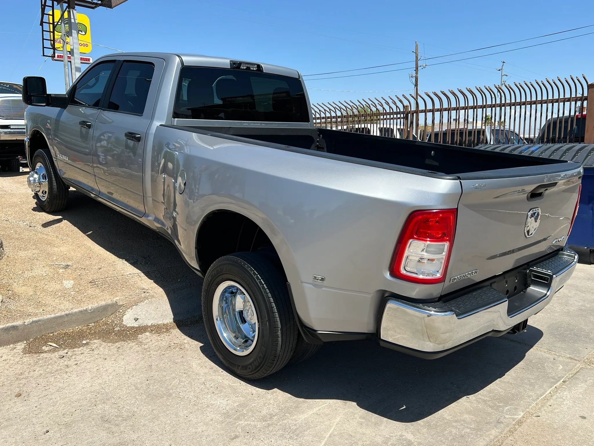 Used 2023 RAM 3500 Big Horn w/ Level 1 Equipment Group AWD/4WD image 10
