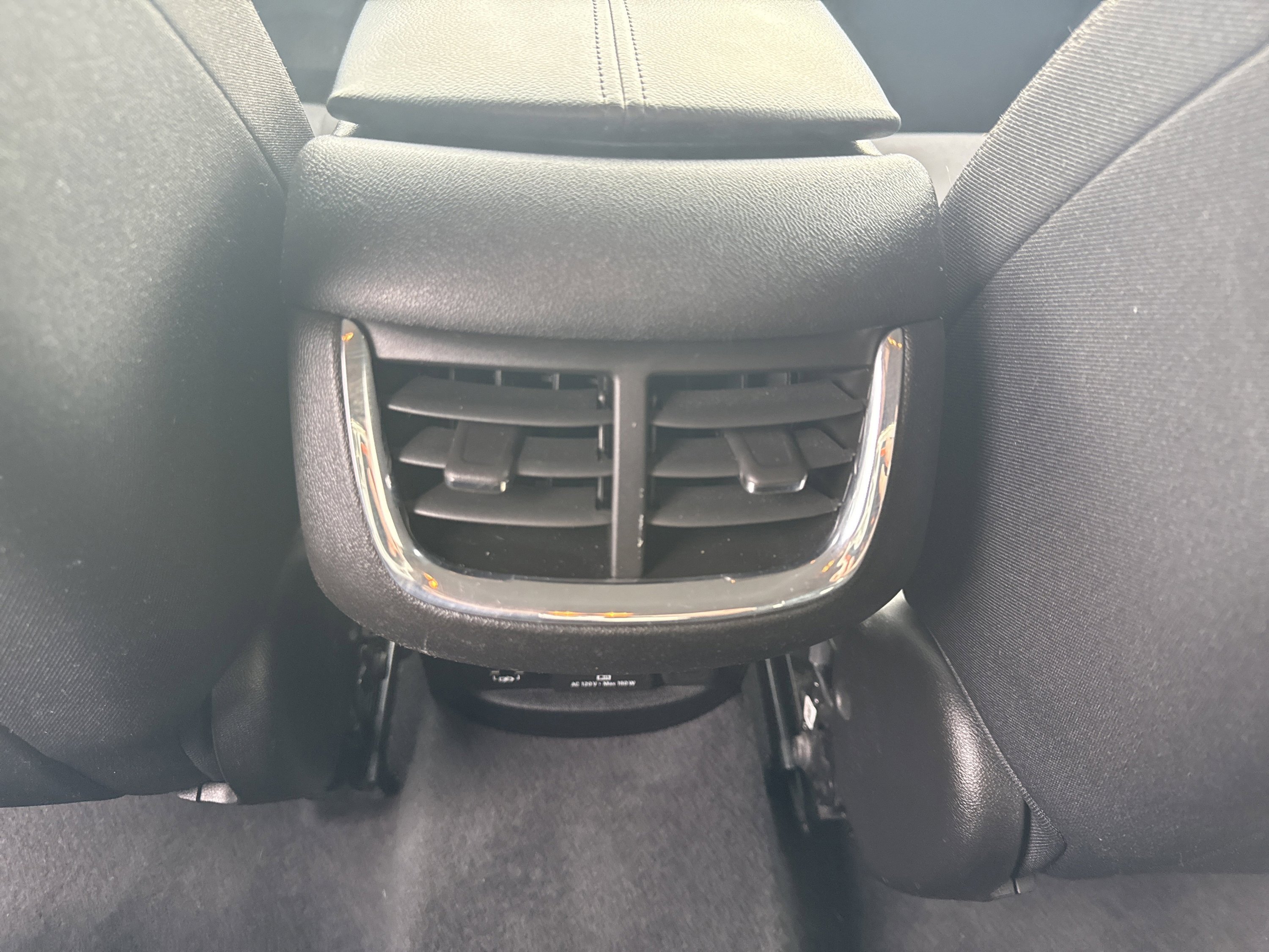 Used 2017 Chevrolet Malibu LT image 10