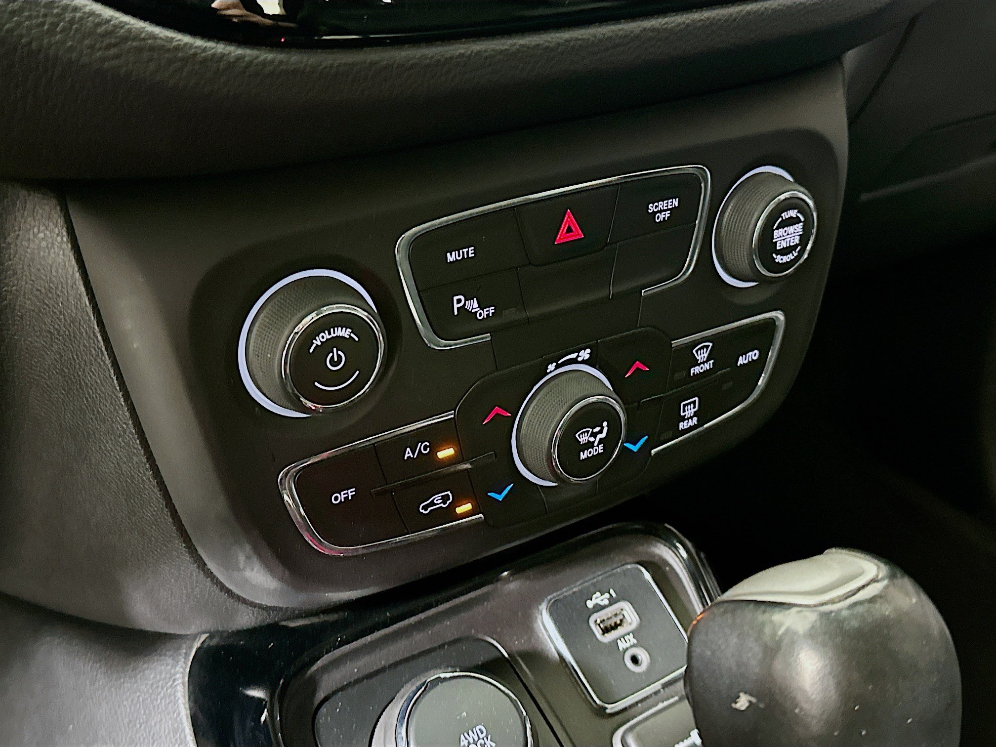 Used 2019 Jeep Compass Limited w/ Safety & Security Group AWD/4WD image 33