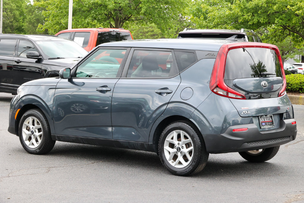 Used 2020 Kia Soul S FWD image 17