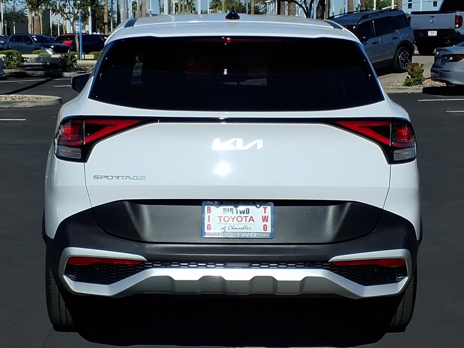 Used 2025 Kia Sportage EX image 7