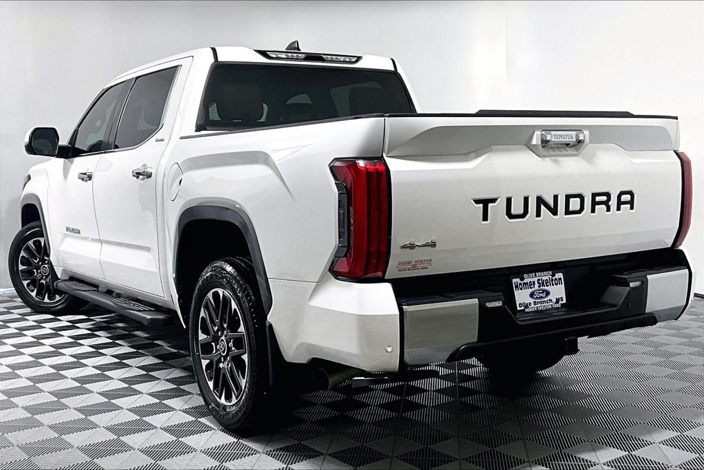 Used 2024 Toyota Tundra Limited w/ Power Package AWD/4WD image 11