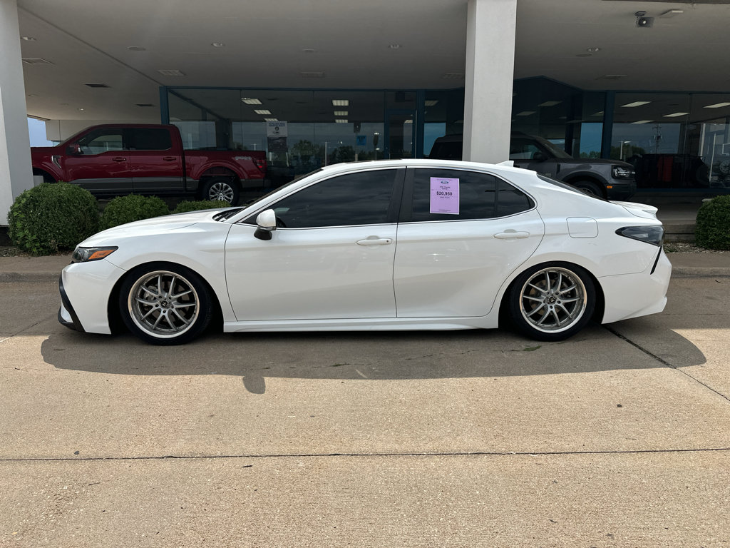 Used 2021 Toyota Camry SE AWD/4WD image 12