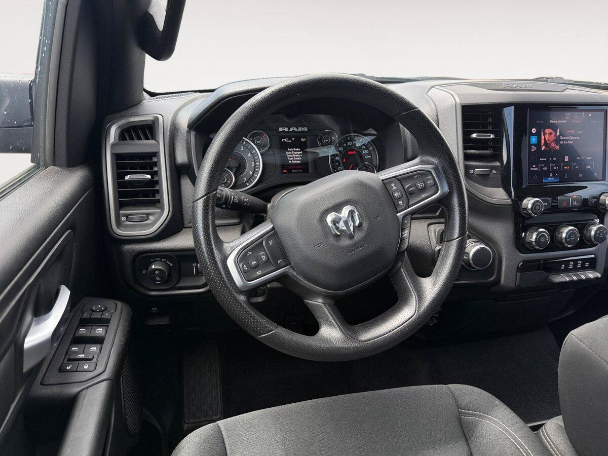 Used 2025 RAM 1500 Tradesman AWD/4WD image 12