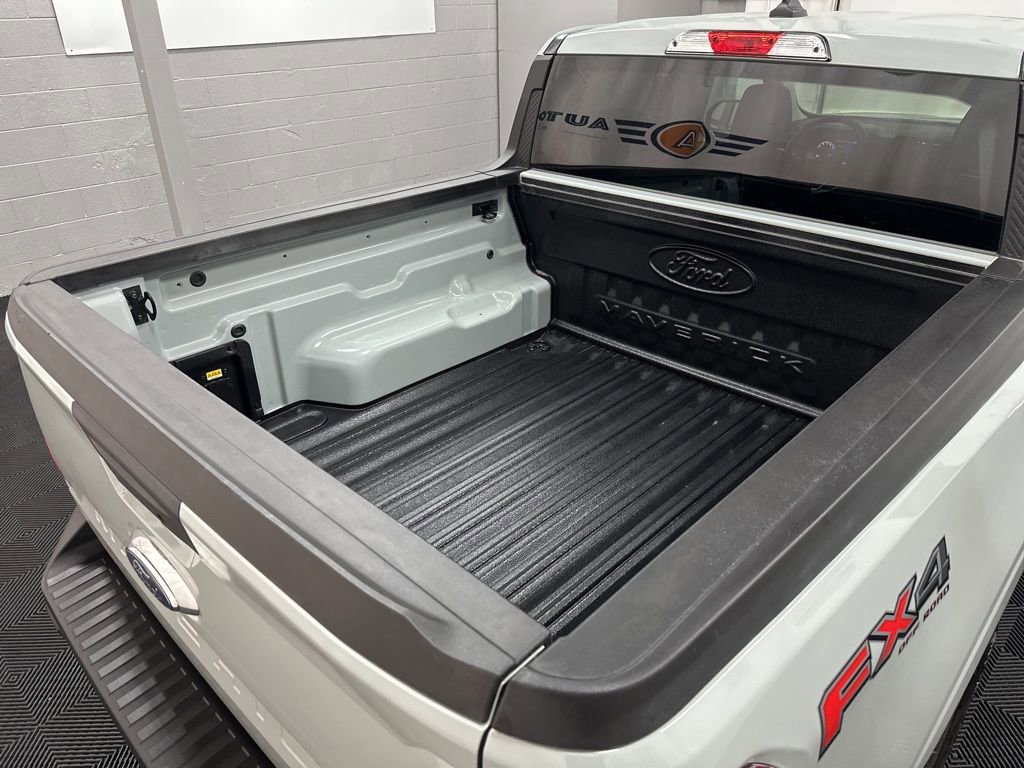 Used 2024 Ford Maverick XLT w/ XLT Luxury Package AWD/4WD image 12