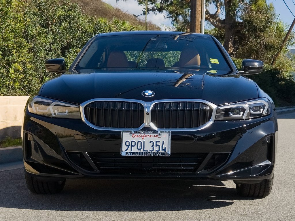 Used 2025 BMW 330i Sedan w/ Parking Assistance Package image 27