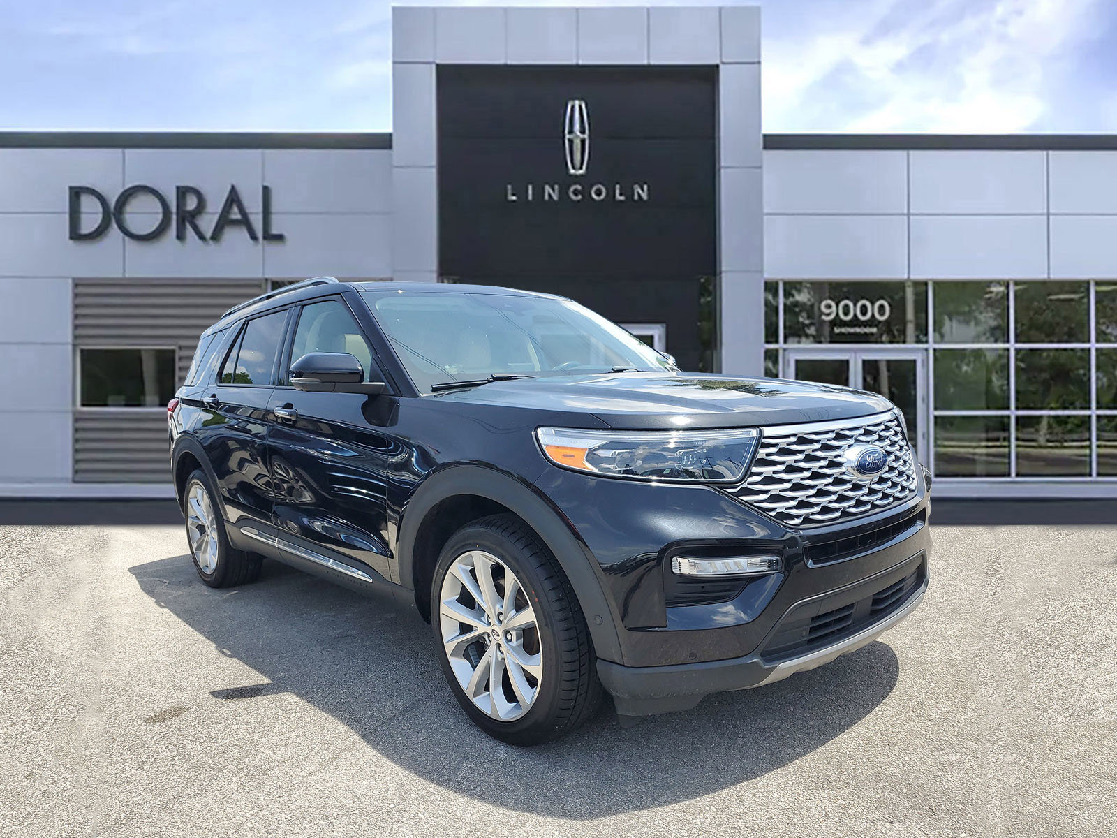 Used 2022 Ford Explorer Platinum w/ Equipment Group 601A image 1